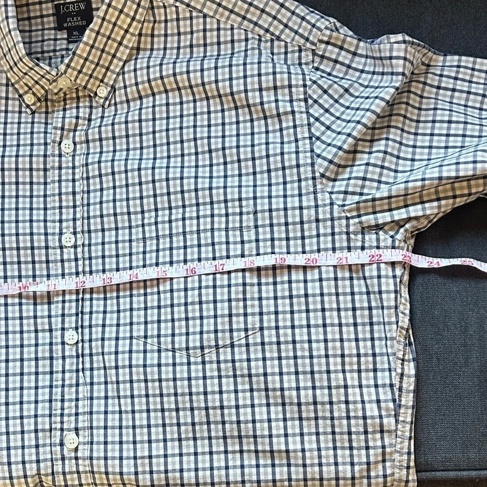J. CREW Men's White and Blue Checkered Shirt